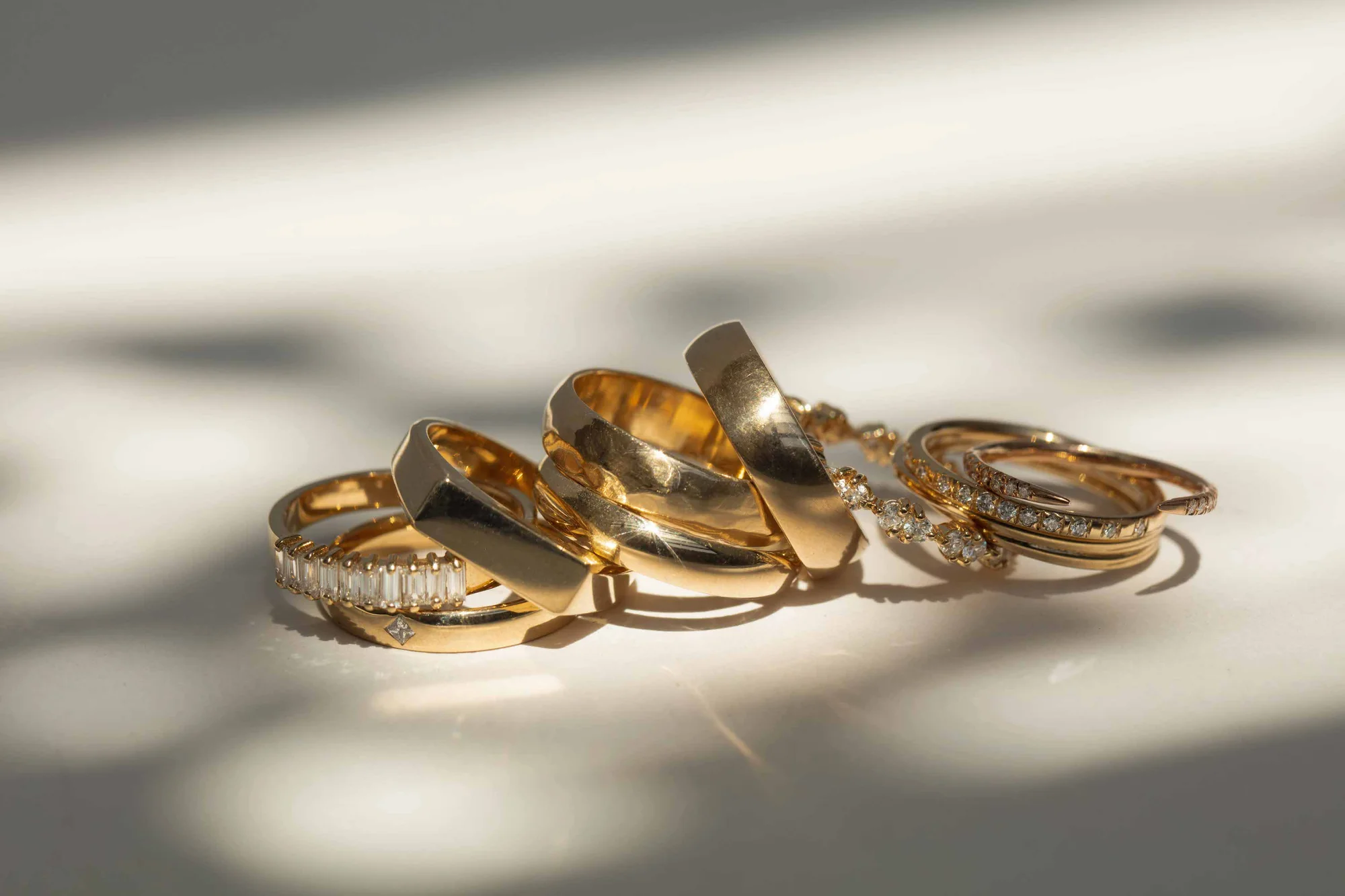 04112021_Wedding_bands_Rings_INSITU_00101_2000x