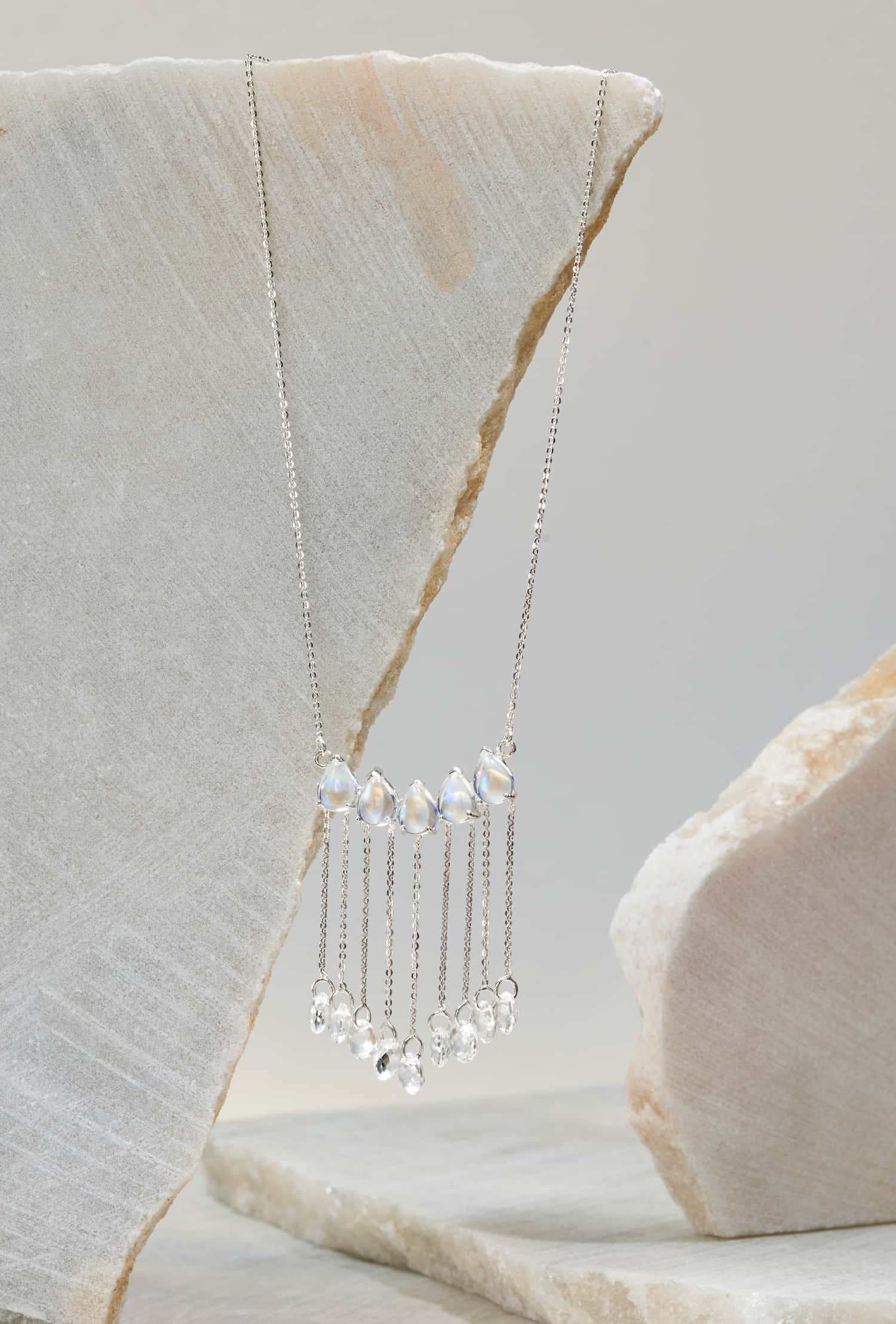 Collar luna colgante